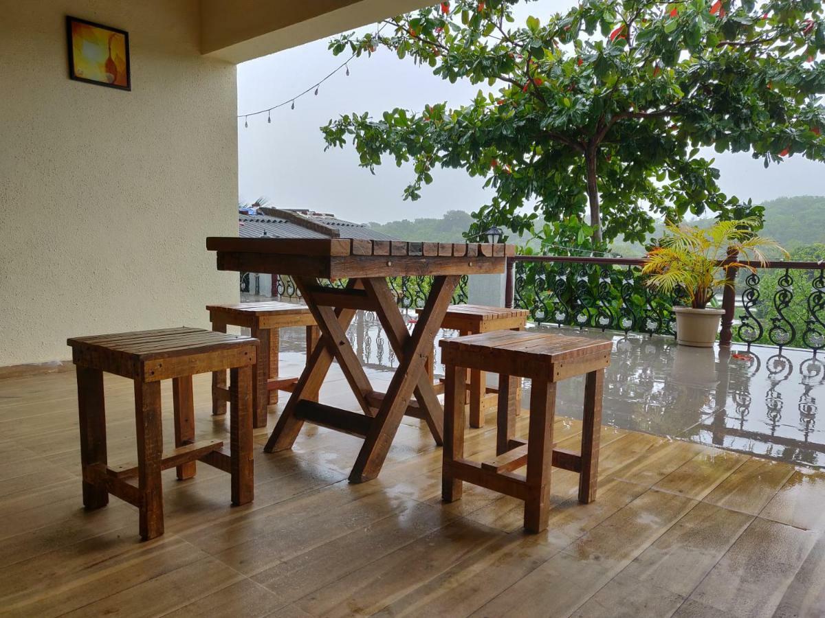 Rutu Enclave Bed & Breakfast Murūd Dış mekan fotoğraf