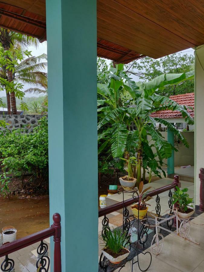 Rutu Enclave Bed & Breakfast Murūd Dış mekan fotoğraf
